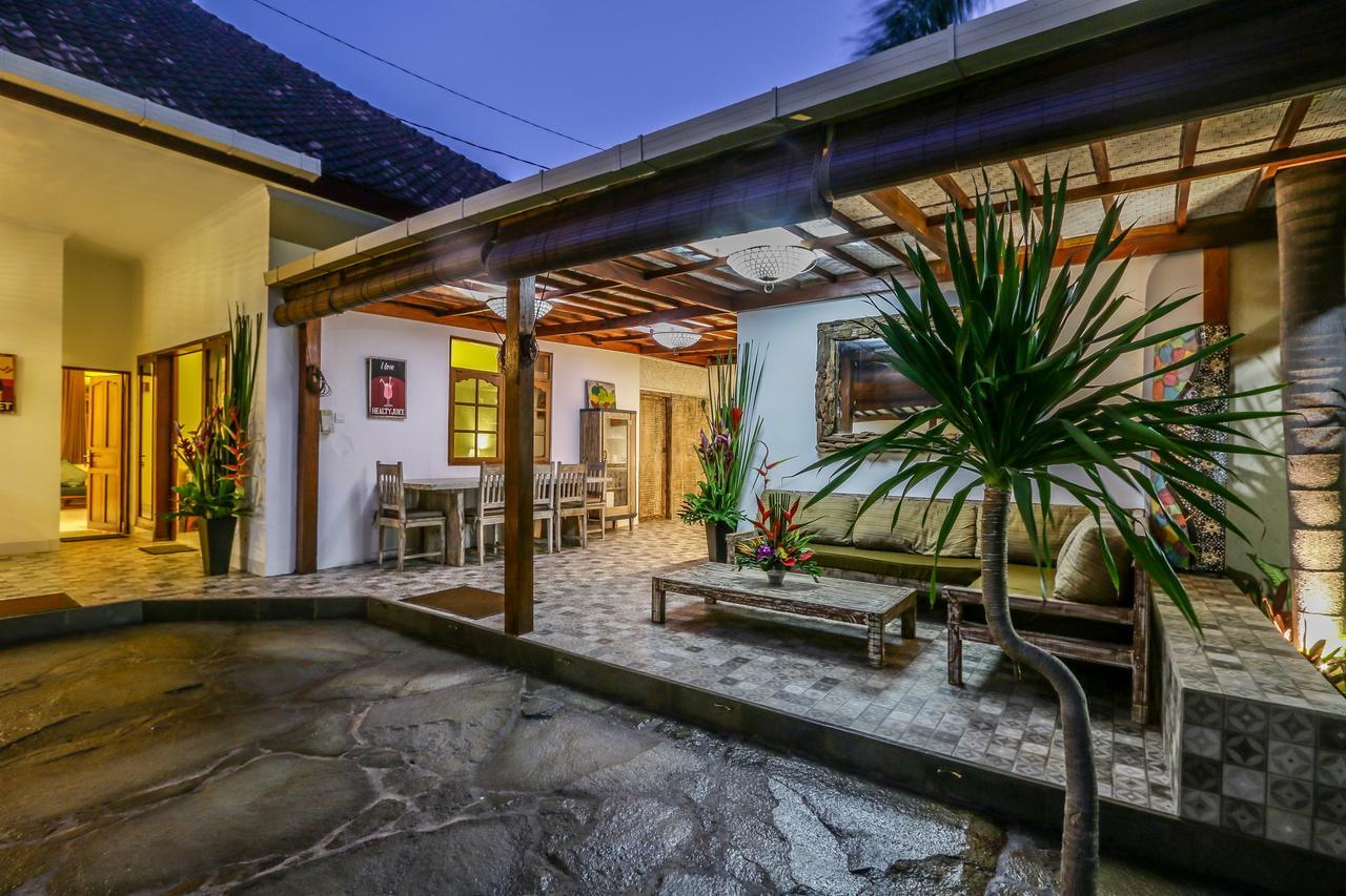 Mira Villa
